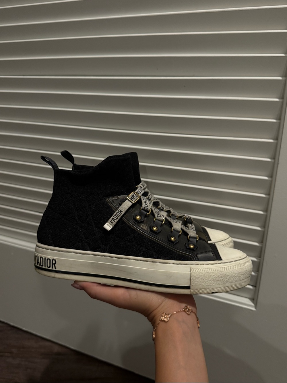 Dior High-Top Platform Sneaker Size is 6.5